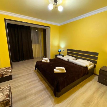 Centralhome Yerevan Exterior photo